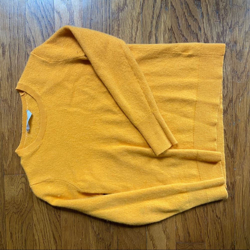 Everlane Yellow Sweater Medium